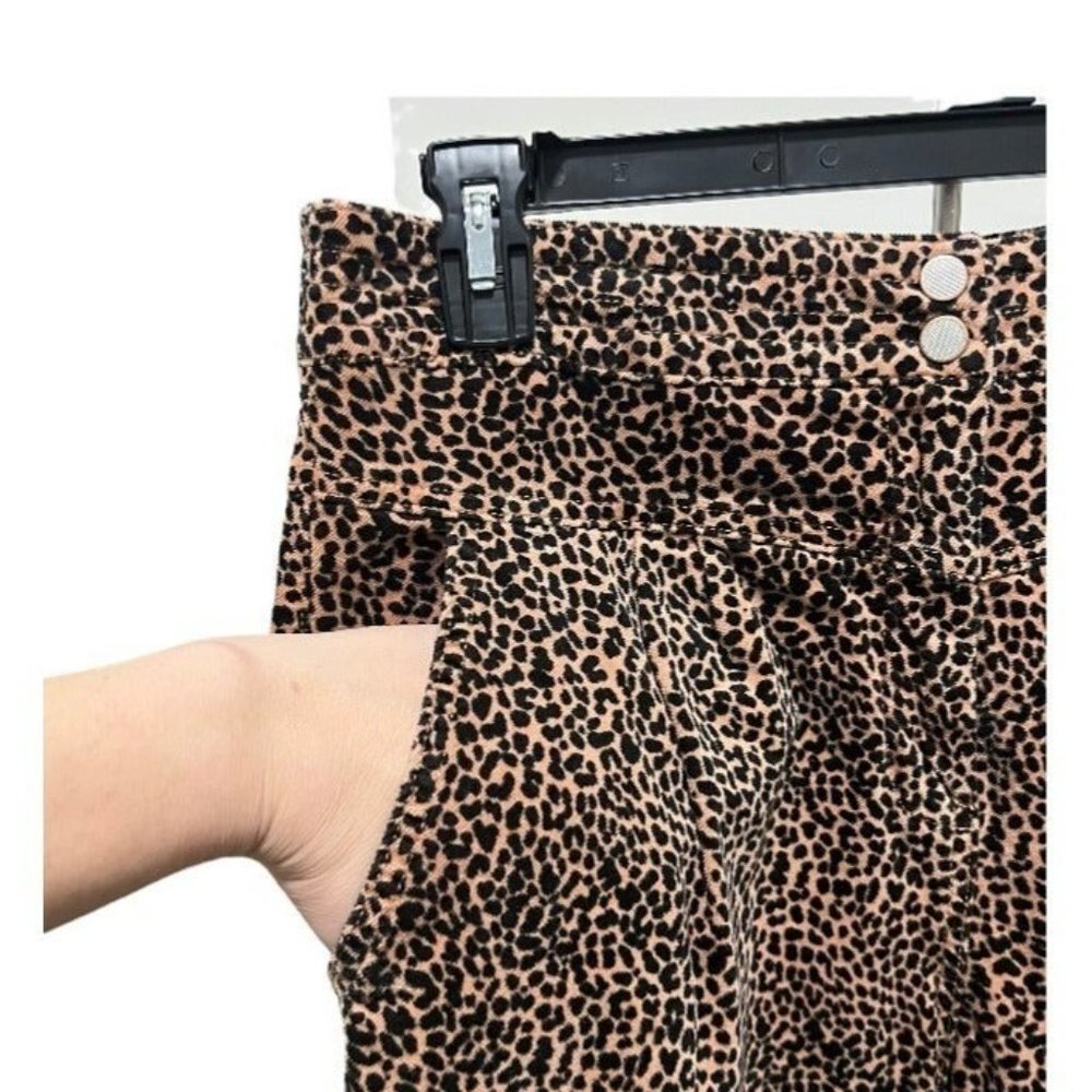 Anthropologie Kalea Leopard Print Corduroy Joggers Size Medium - Picture 5 of 11